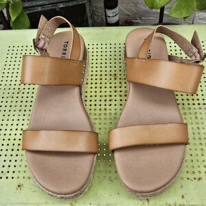 Leather platform espadrille sandals